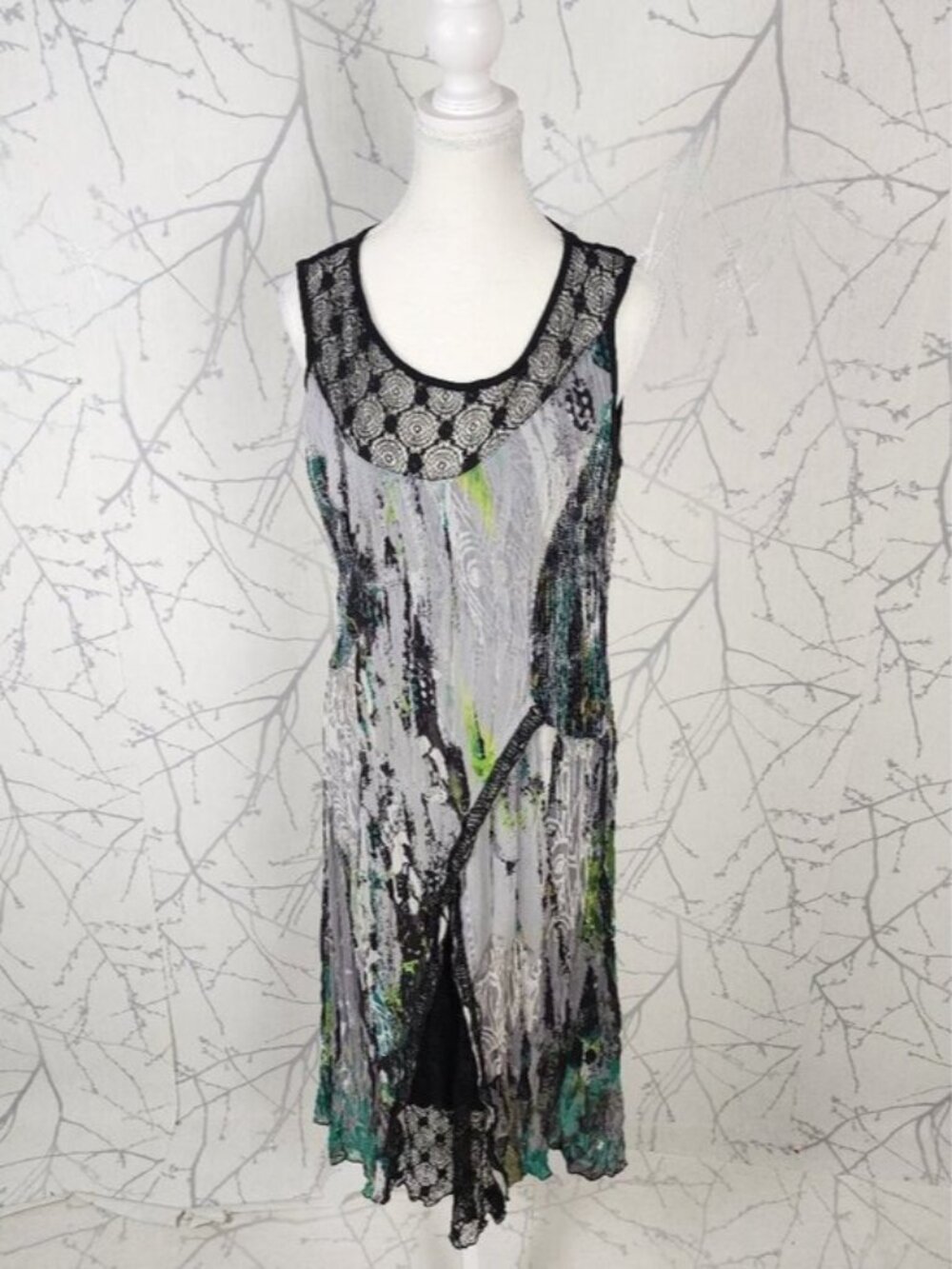 Cativa Mixed Fabric Artsy Patchwork Round Neck Shift Dress